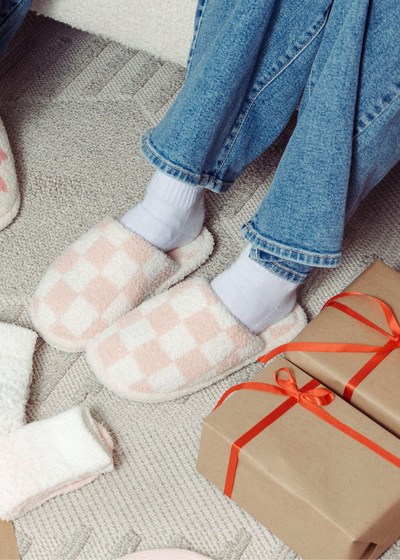 Cozy Checkered Slippers - Pink